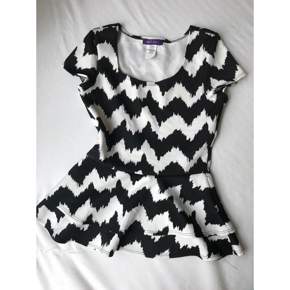 Black and white top